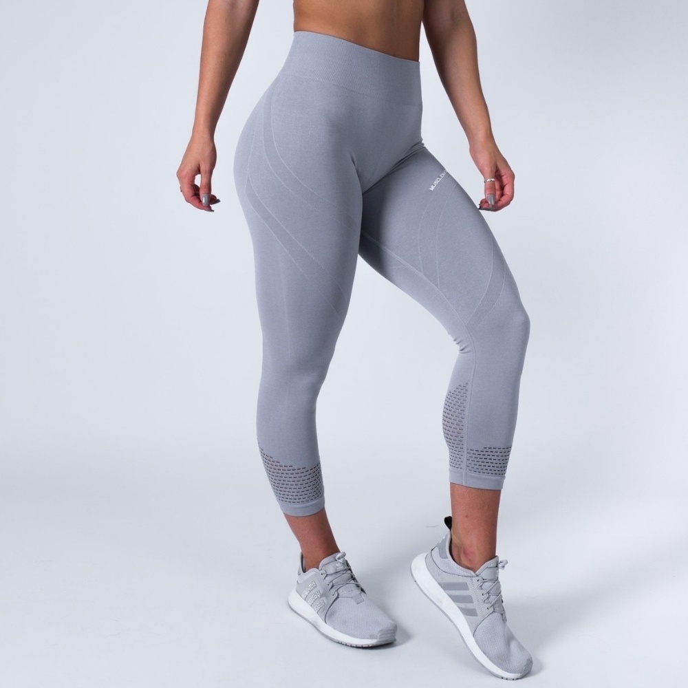 muscle nation leggings no longer on site (sold)